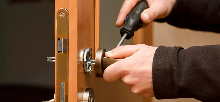 Semi Truck Locksmith East Lake-Orient Park