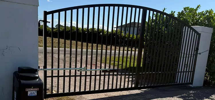 Driveway Fence Repair East Lake-Orient Park